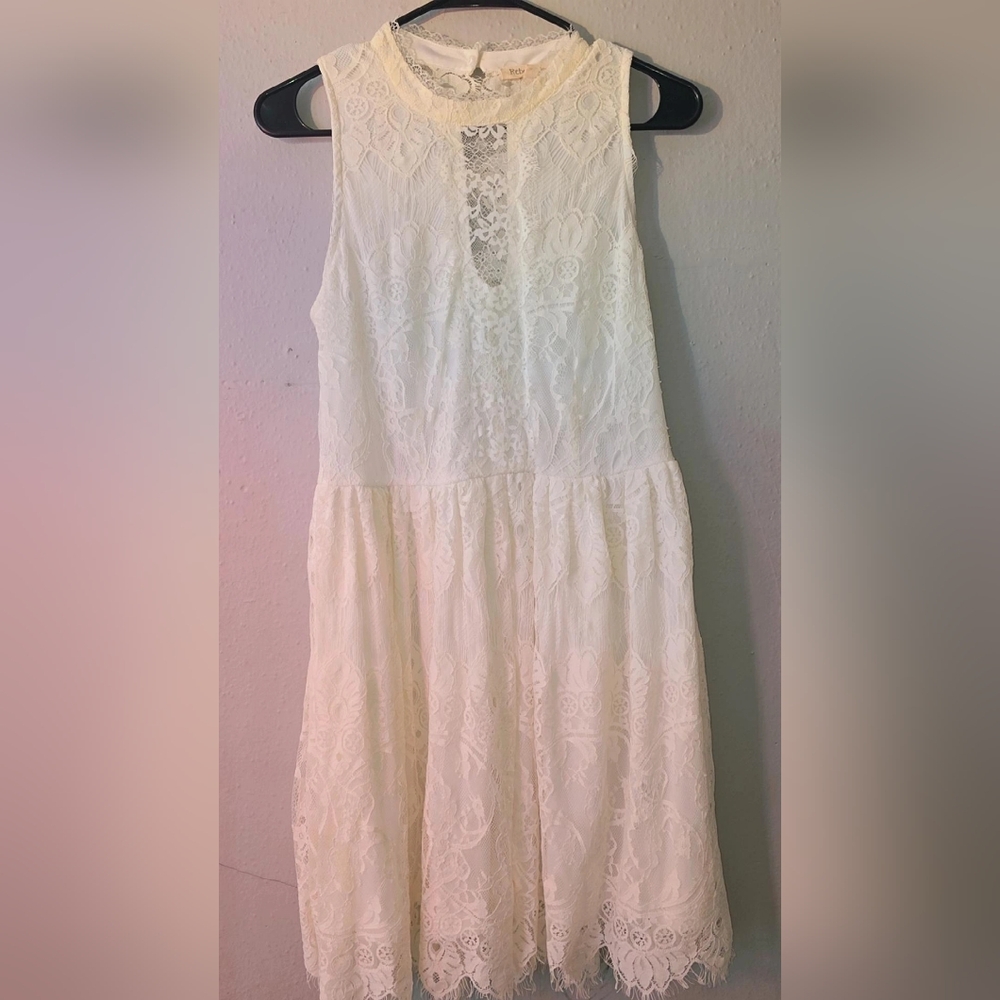 White Lace Sleeveless Dress – Elegant Summer Party/Wedding Guest